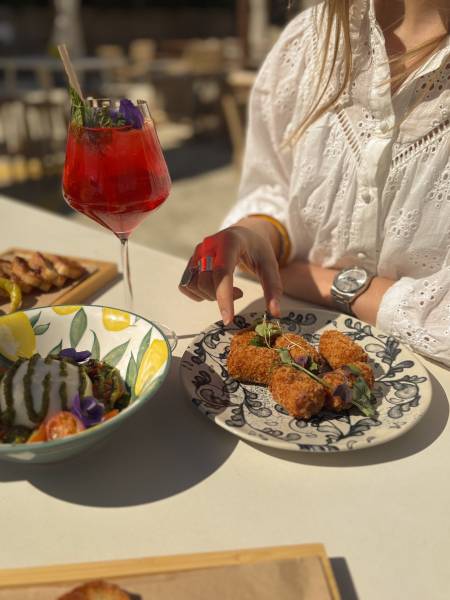 Sainte Raphine restaurant avec soirées à thème proche de Bordeaux