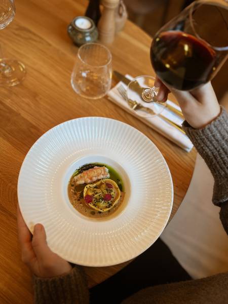 Restaurant Sainte Raphine, une cuisine raffinée et locale à découvrir pour déjeuner ou dîner