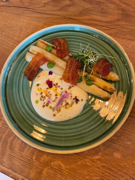 Restaurant bistronomique et plaisir de la table proche de Salleboeuf : les univers de Sainte Raphine sur Fargues-Saint-Hilaire